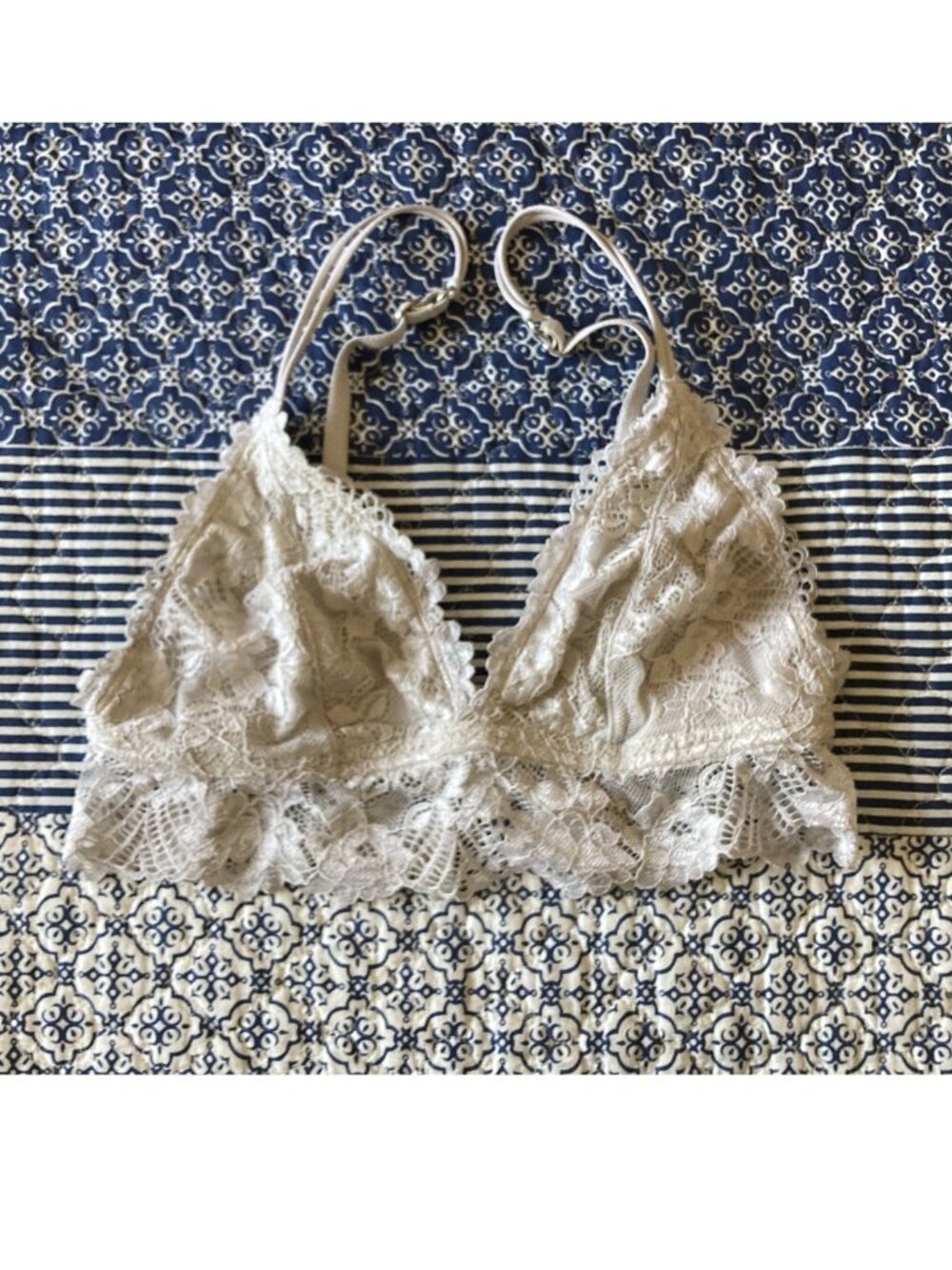 *FOUR* lace bras
